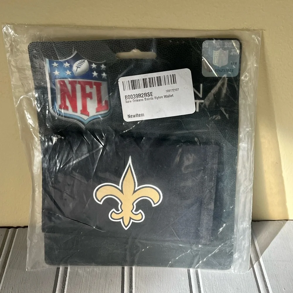 NFL New Orleans Saints Team Logo Nylon Wallet Mens Black Gold NWT